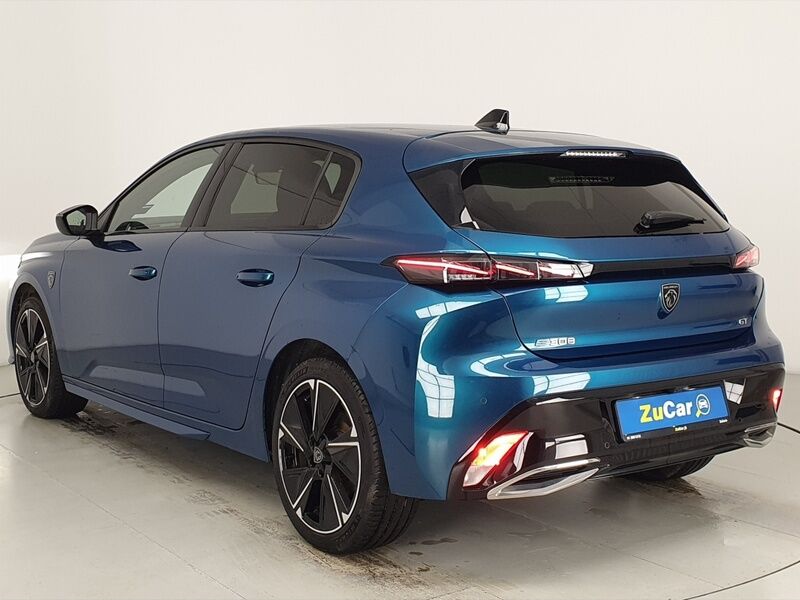 More views of Peugeot 308