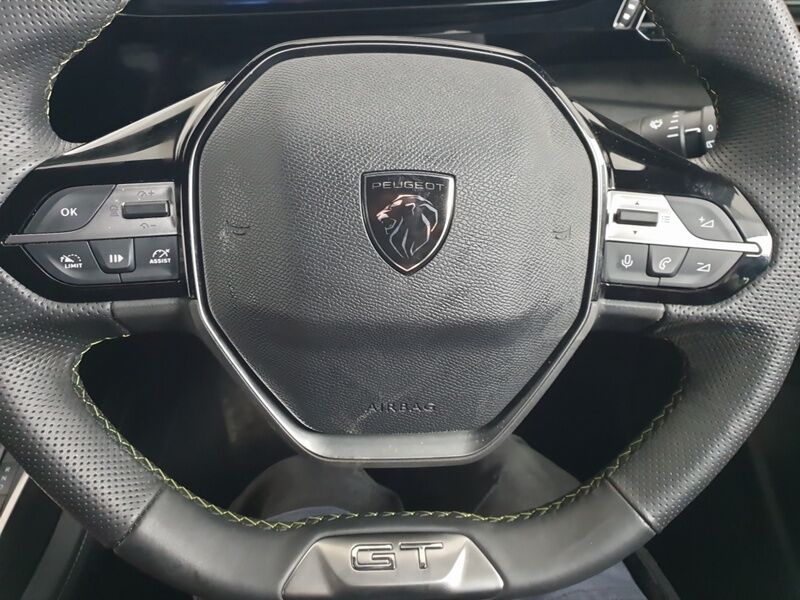 More views of Peugeot 308