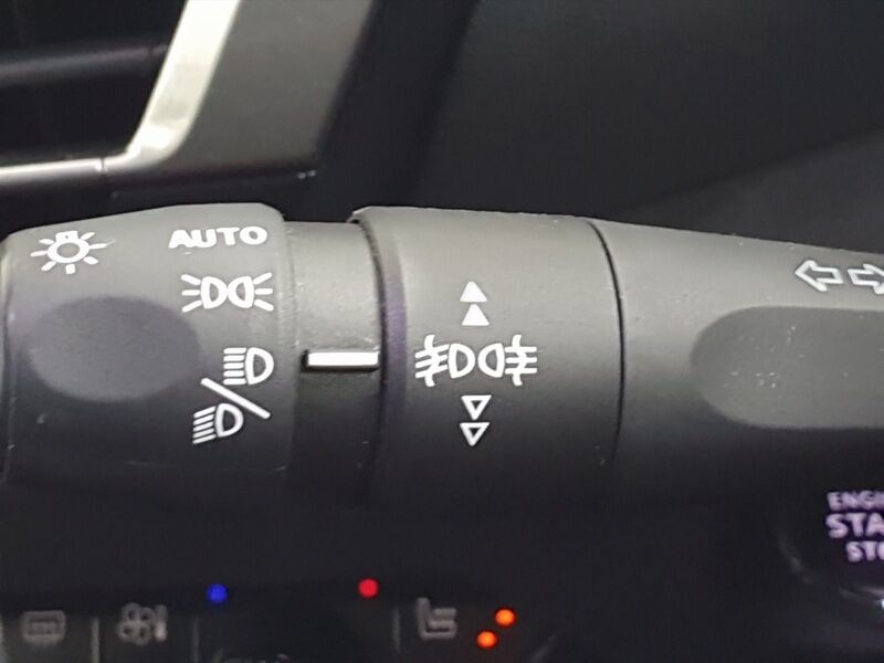 More views of Citroen e-C4