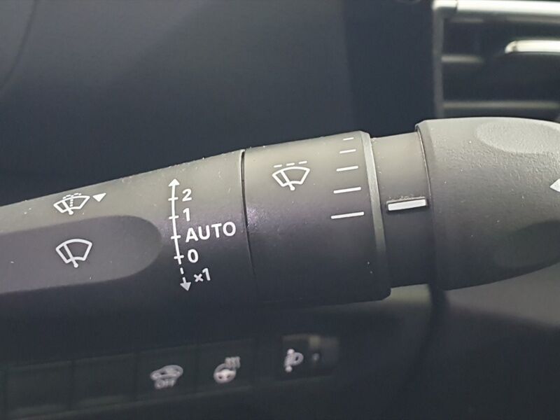 More views of Citroen e-C4