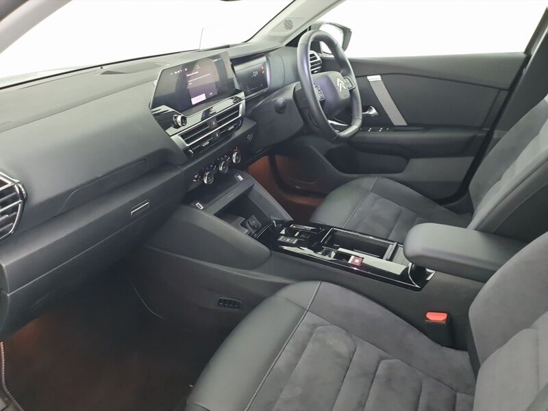 More views of Citroen e-C4