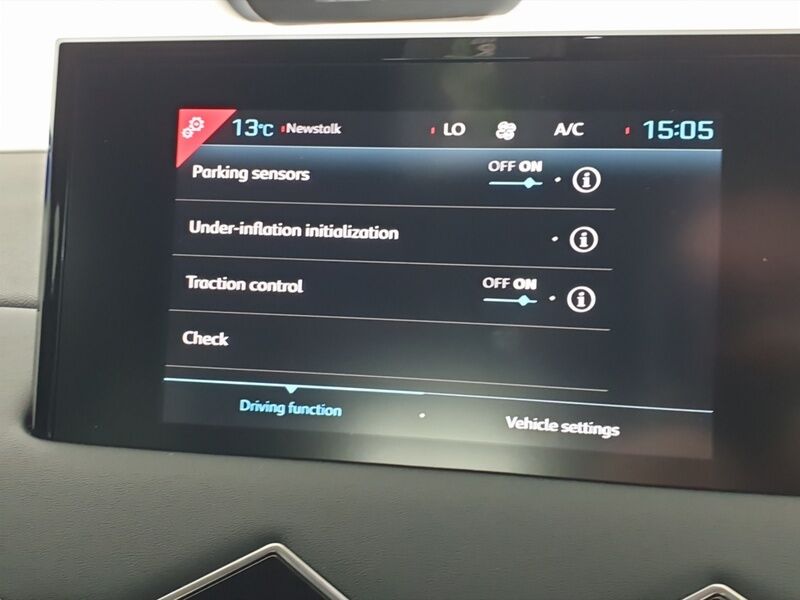 More views of DS Automobiles DS 3 Crossback