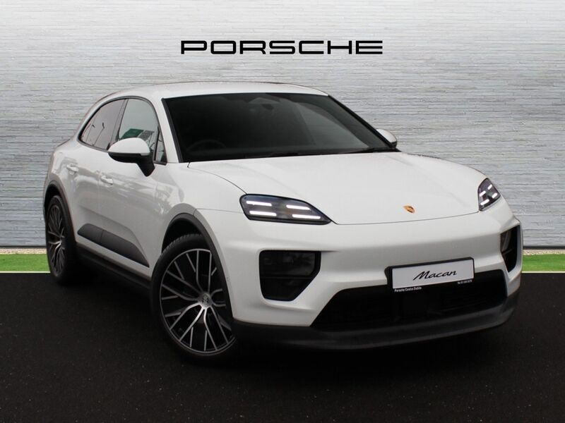 More views of Porsche Macan