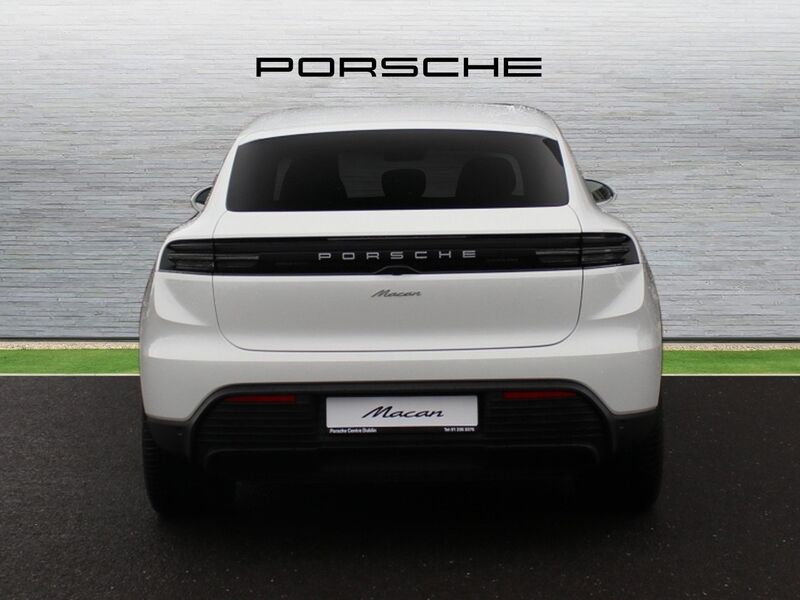 More views of Porsche Macan