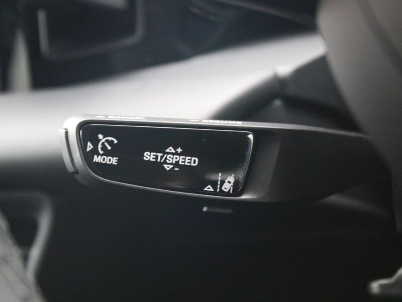 More views of Porsche Macan