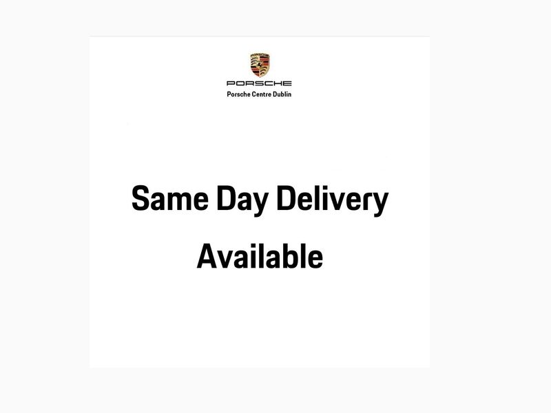 More views of Porsche Macan