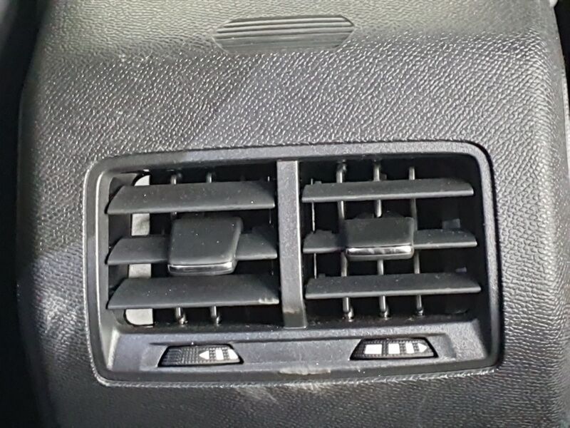 More views of Peugeot 308