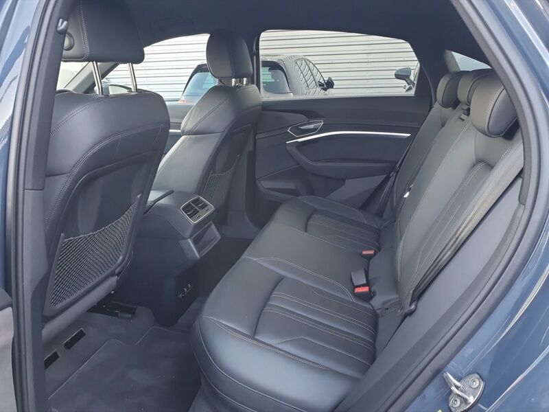 More views of Audi e-tron