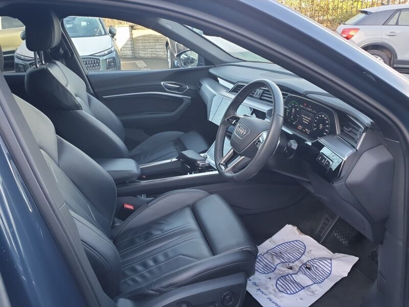 More views of Audi e-tron