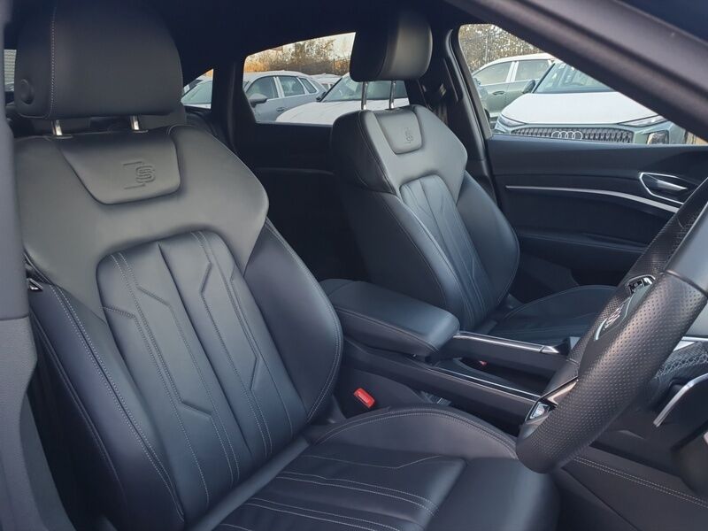 More views of Audi e-tron