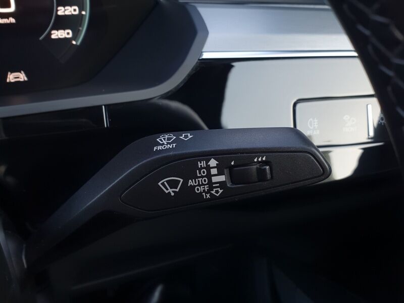 More views of Audi e-tron