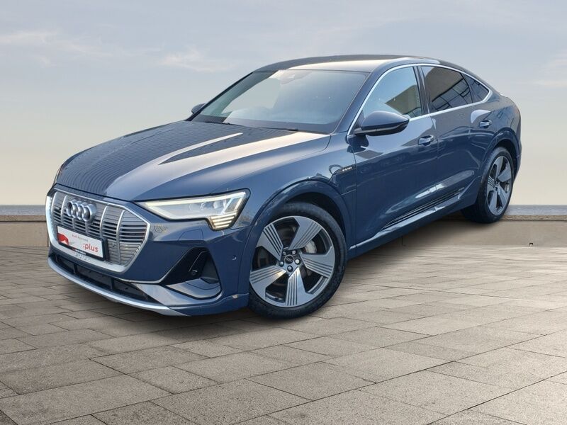 More views of Audi e-tron