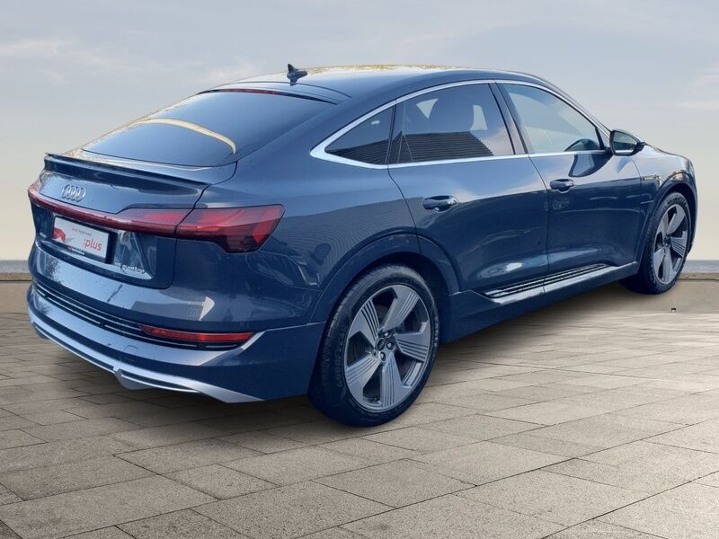 More views of Audi e-tron