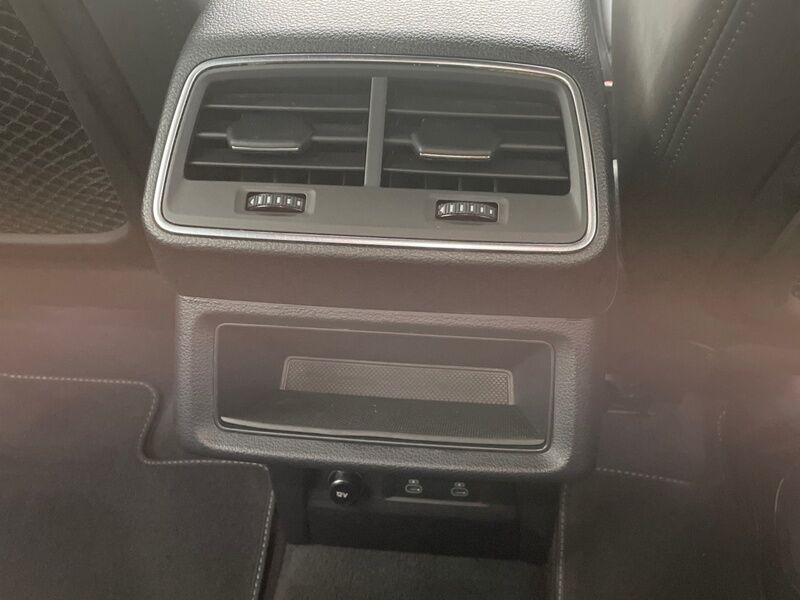 More views of Audi e-tron