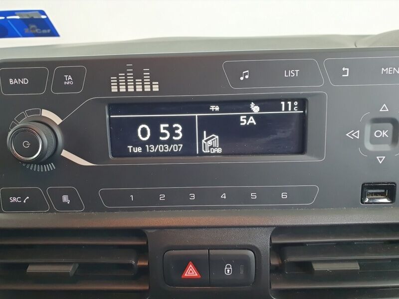 More views of Toyota Proace