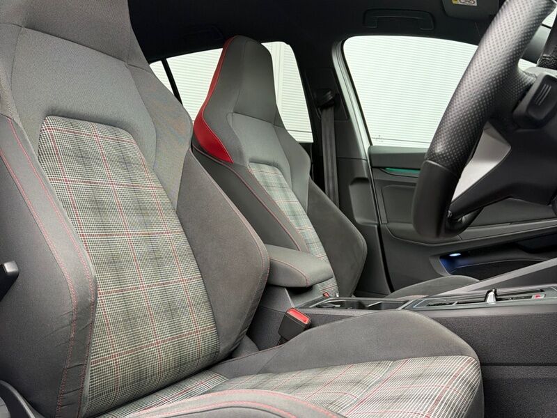 More views of Volkswagen Golf