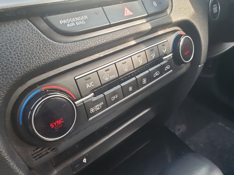 More views of Kia XCeed