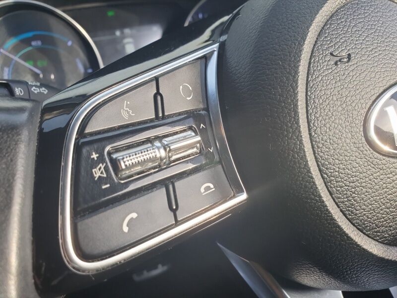 More views of Kia XCeed