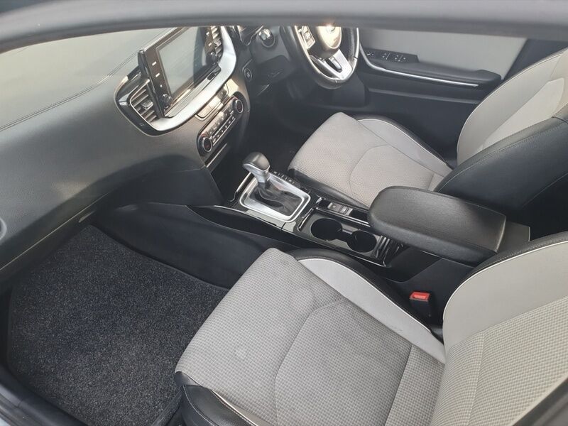 More views of Kia XCeed