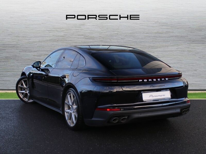 More views of Porsche Panamera