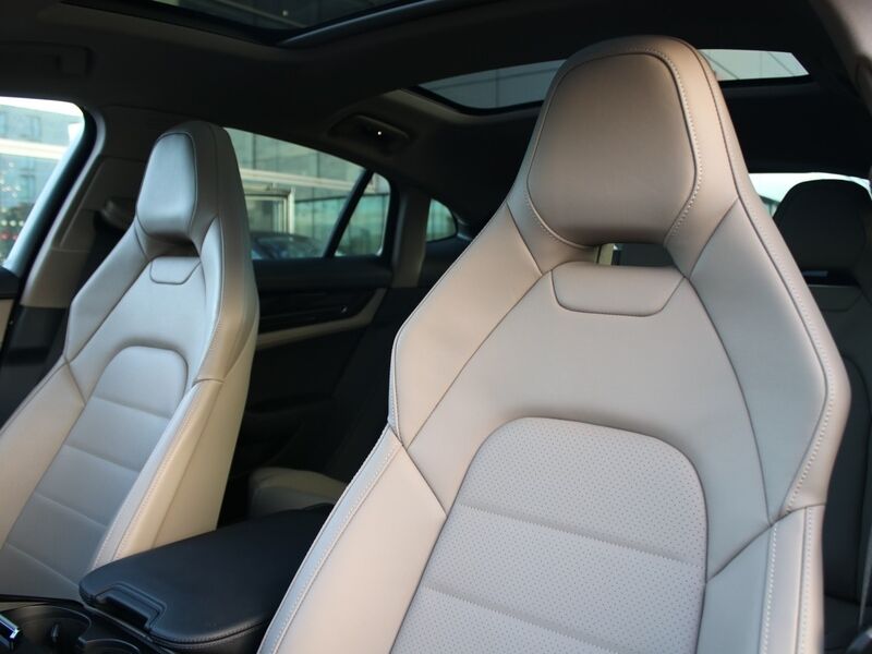 More views of Porsche Panamera