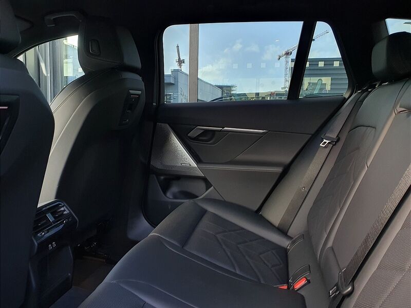 More views of BMW i5