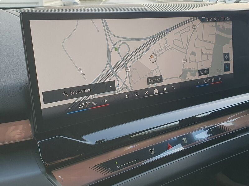 More views of BMW i5