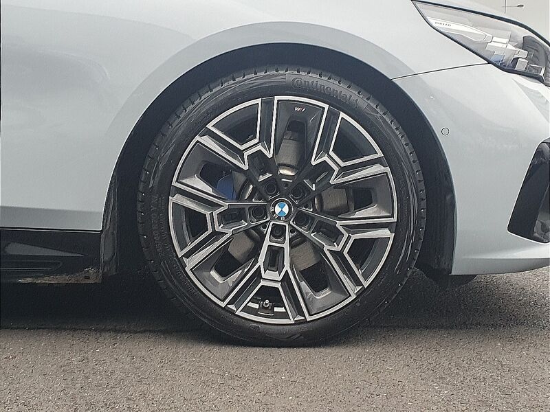 More views of BMW 5-Series