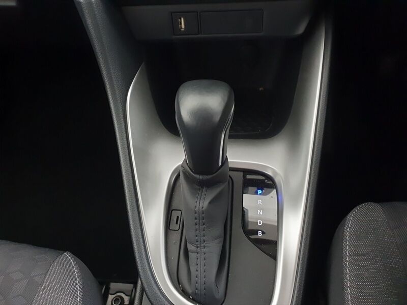 More views of Toyota Yaris