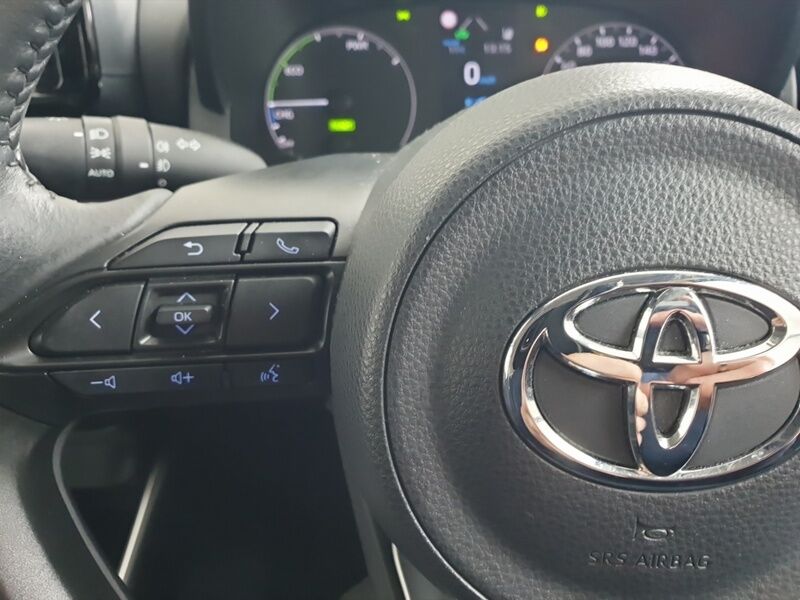 More views of Toyota Yaris