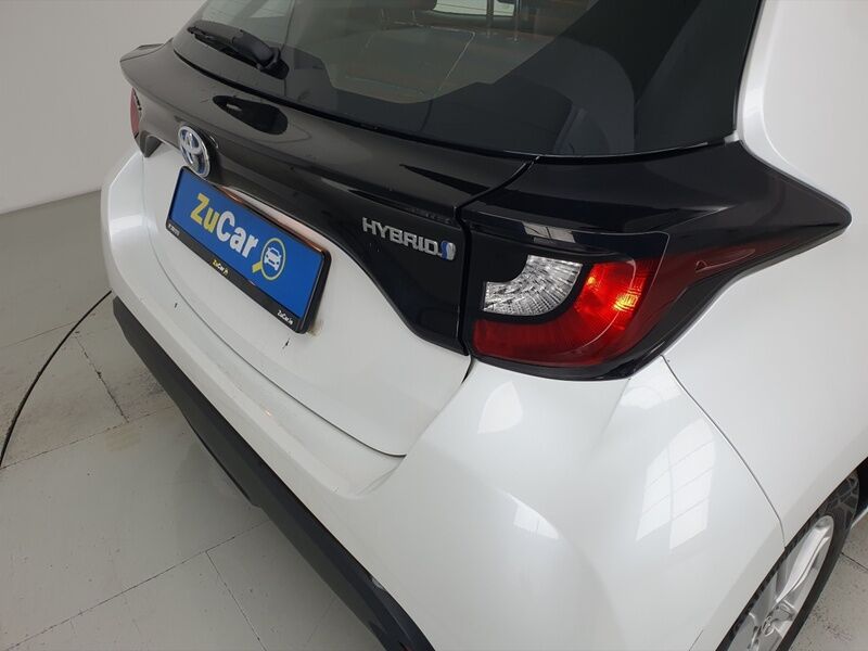 More views of Toyota Yaris