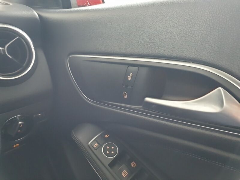 More views of Mercedes-Benz CLA