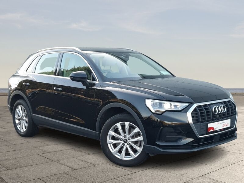 More views of Audi Q3