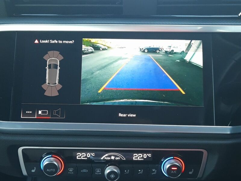 More views of Audi Q3