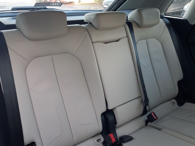 More views of Audi Q3