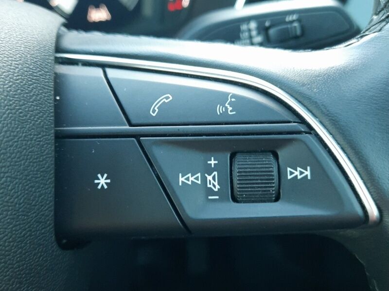 More views of Audi Q3