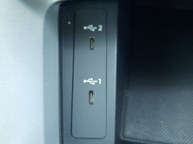 More views of Audi Q3