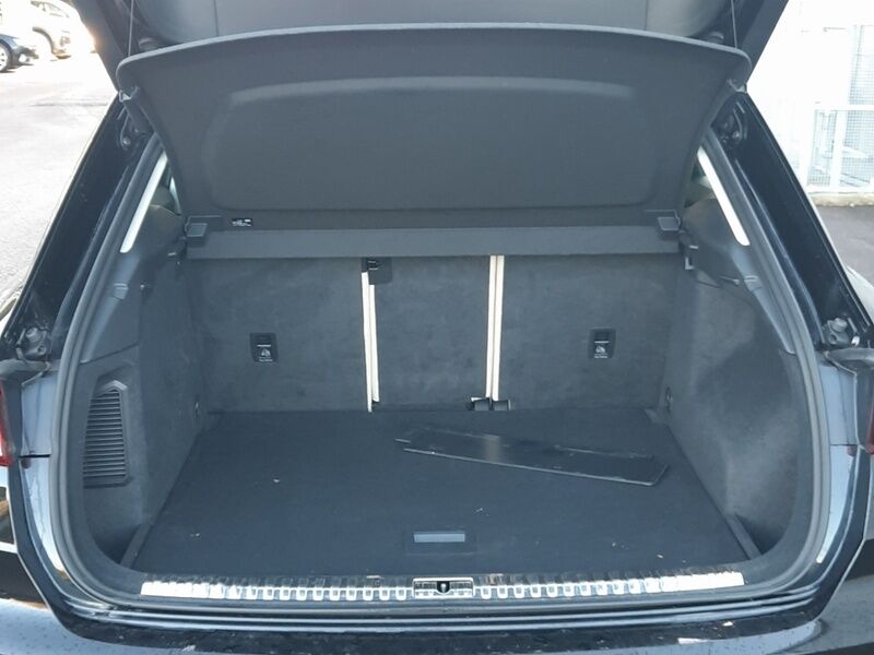 More views of Audi Q3