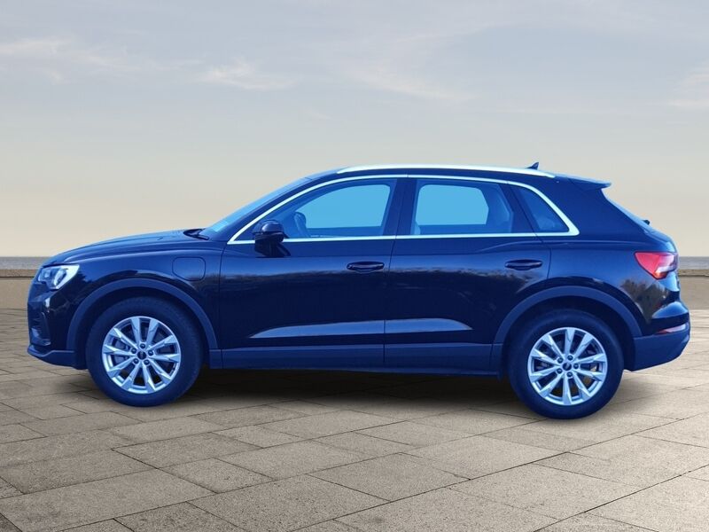 More views of Audi Q3