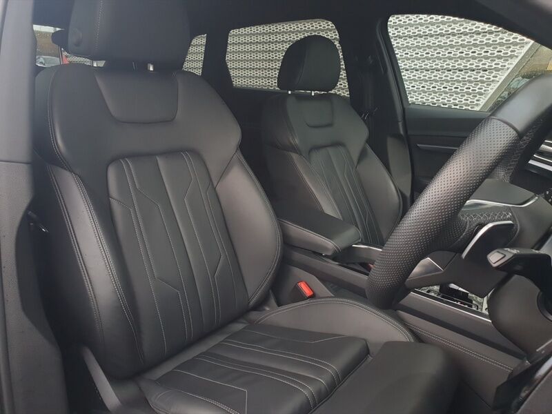 More views of Audi Q8 e-tron