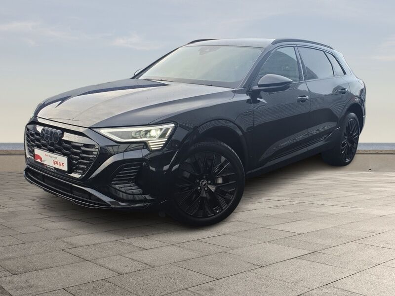 More views of Audi Q8 e-tron