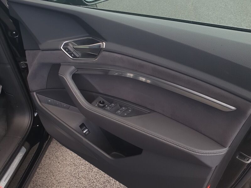 More views of Audi Q8 e-tron