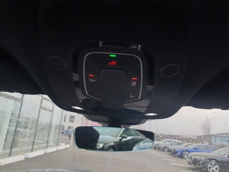 More views of Audi Q8 e-tron