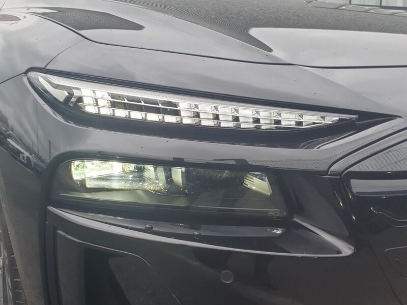 More views of Audi A6 Avant e-tron