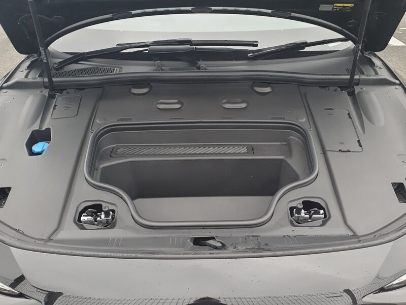 More views of Audi A6 Avant e-tron