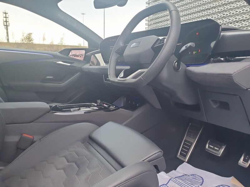 More views of Audi A6 Avant e-tron