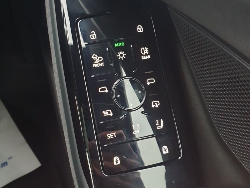 More views of Audi A6 Avant e-tron