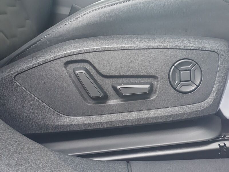 More views of Audi A6 Avant e-tron