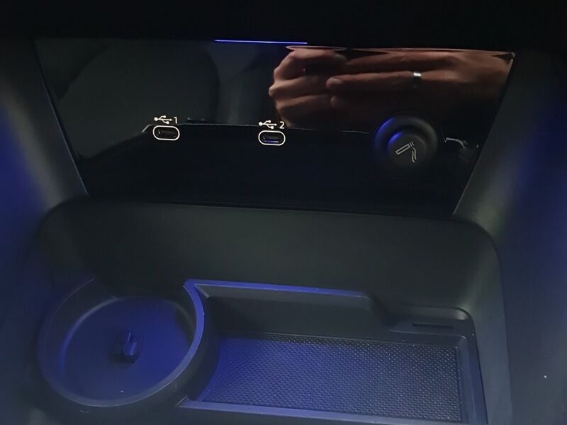 More views of Audi A6 Avant e-tron