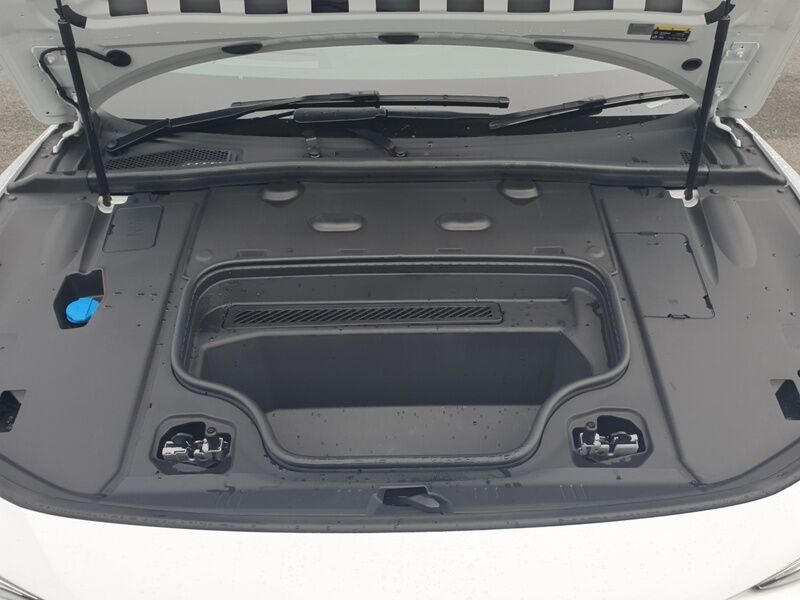 More views of Audi A6 Avant e-tron